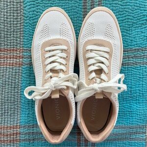 Vionic Women's Cream and Tan Sneakers